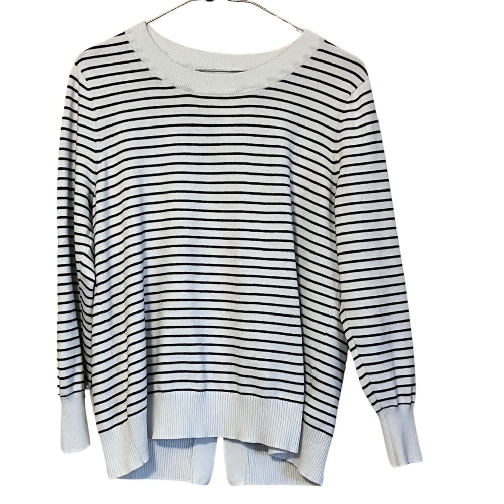 Women's Eight 18 Black and White Sweater Unique Key Hole Openings on Back Sz. M